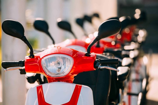 Techniques pour réduire l'empreinte écologique lors de voyages à moto