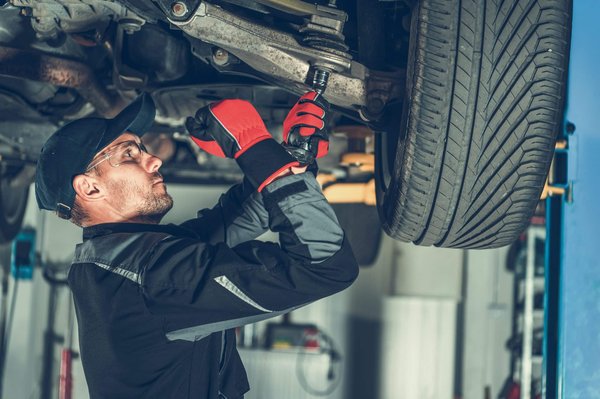 Comment choisir un système de suspension adaptatif pour une conduite confortable ?