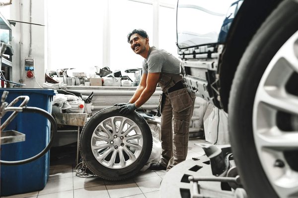 Choisir le bon pneu pour votre voiture sans permis